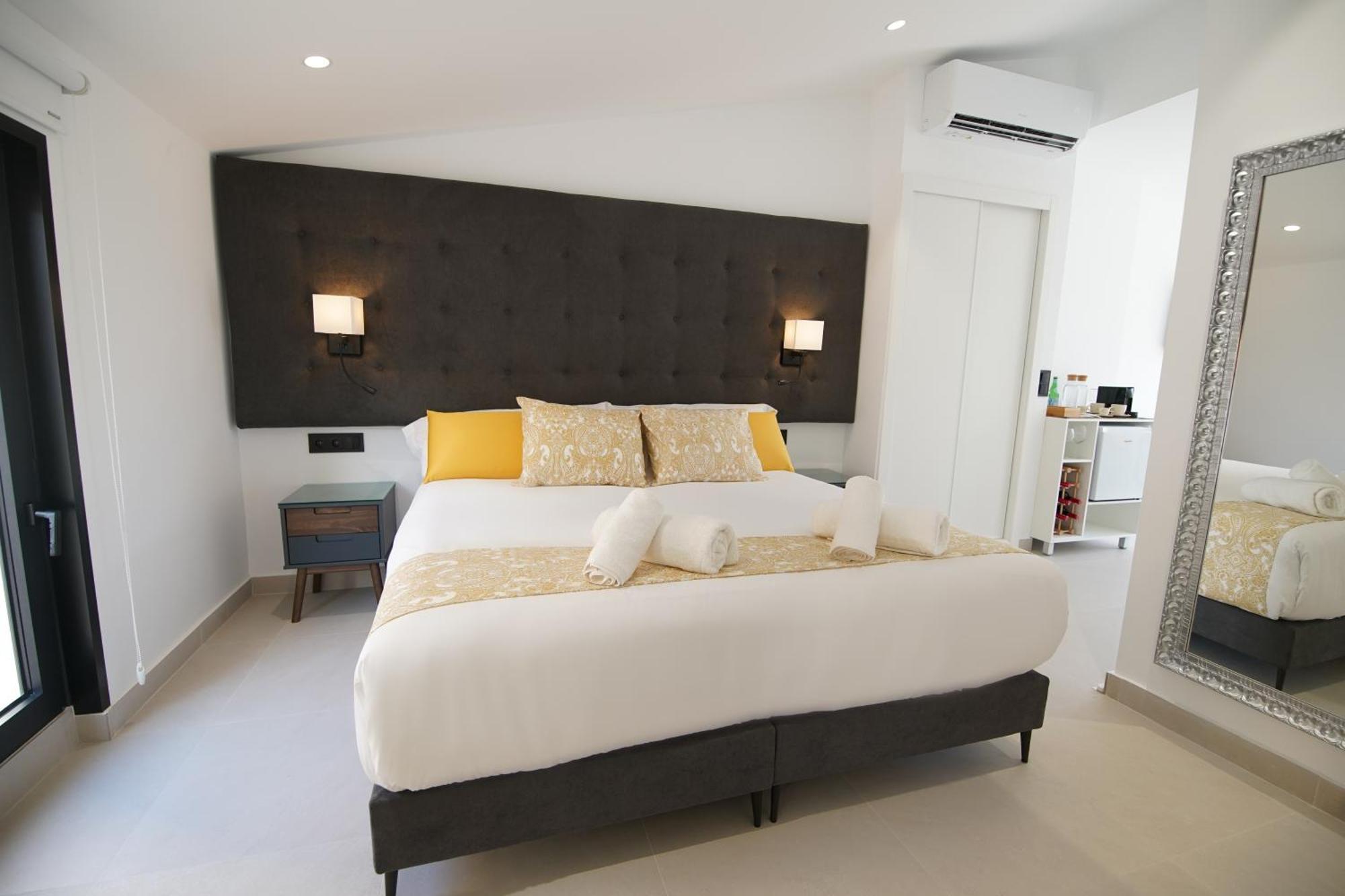 Bet Apartments - Suites Puerto Valencia Eksteriør bilde